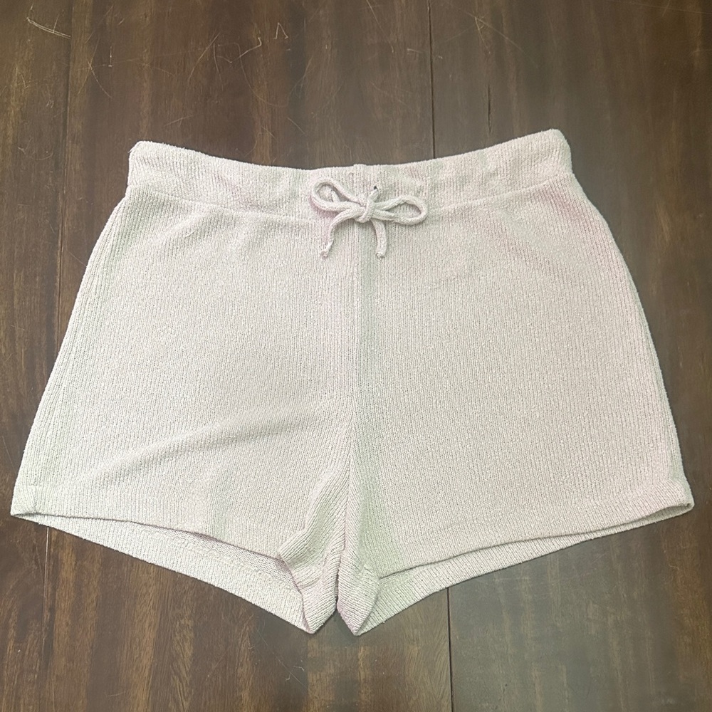 H&M Women's Light Cream Knitted Shorts